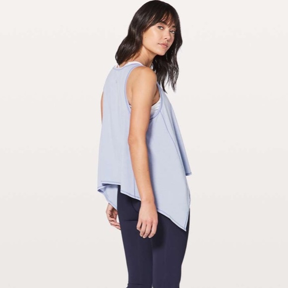 COPY - Lululemon Watch me Flip Tank - Picture 4 of 7